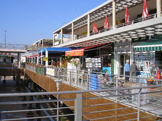 Flamenca Beach Commercial Centre - Costa Blanca - Spain